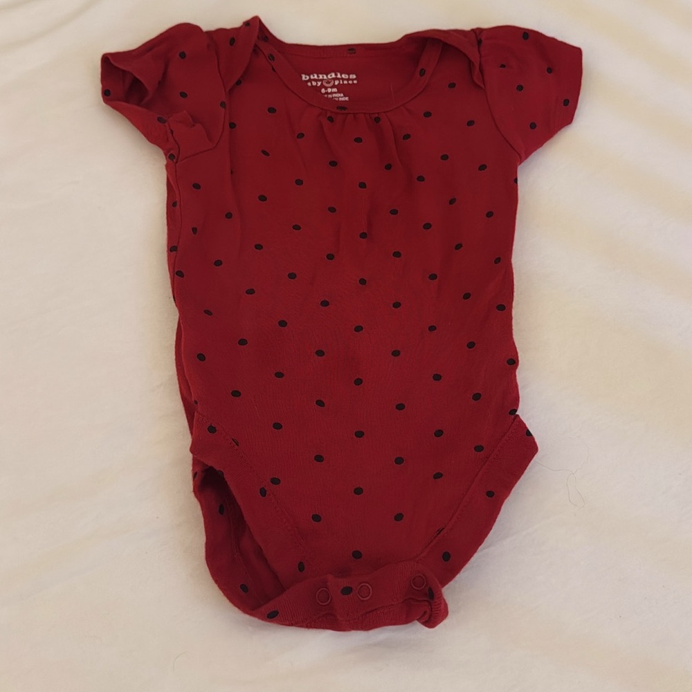 Valentine’s Day holiday t shirt onesie red with black polka dots 6-9 m baby